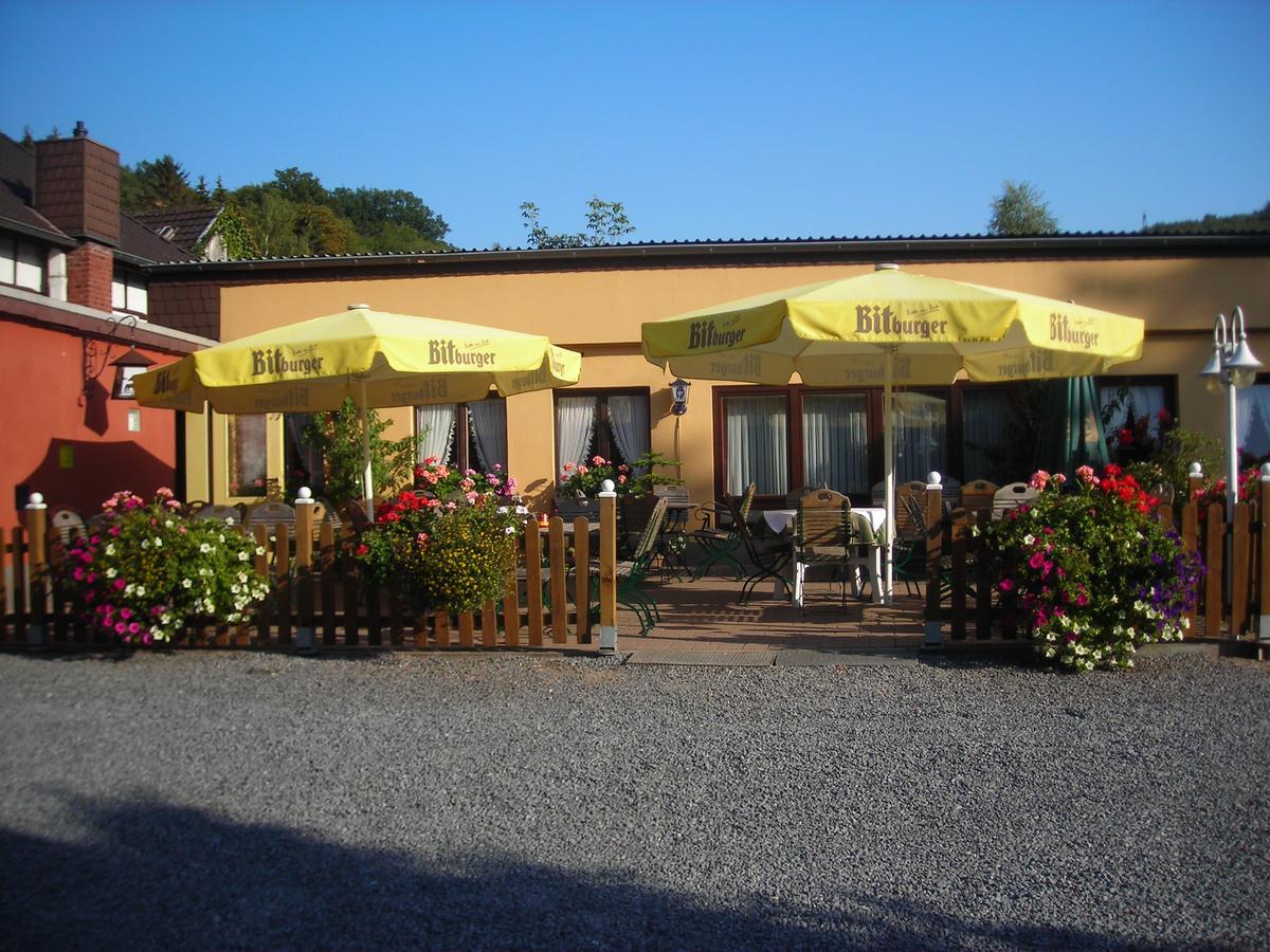 Hotel Haus Muehlbach Nideggen Esterno foto